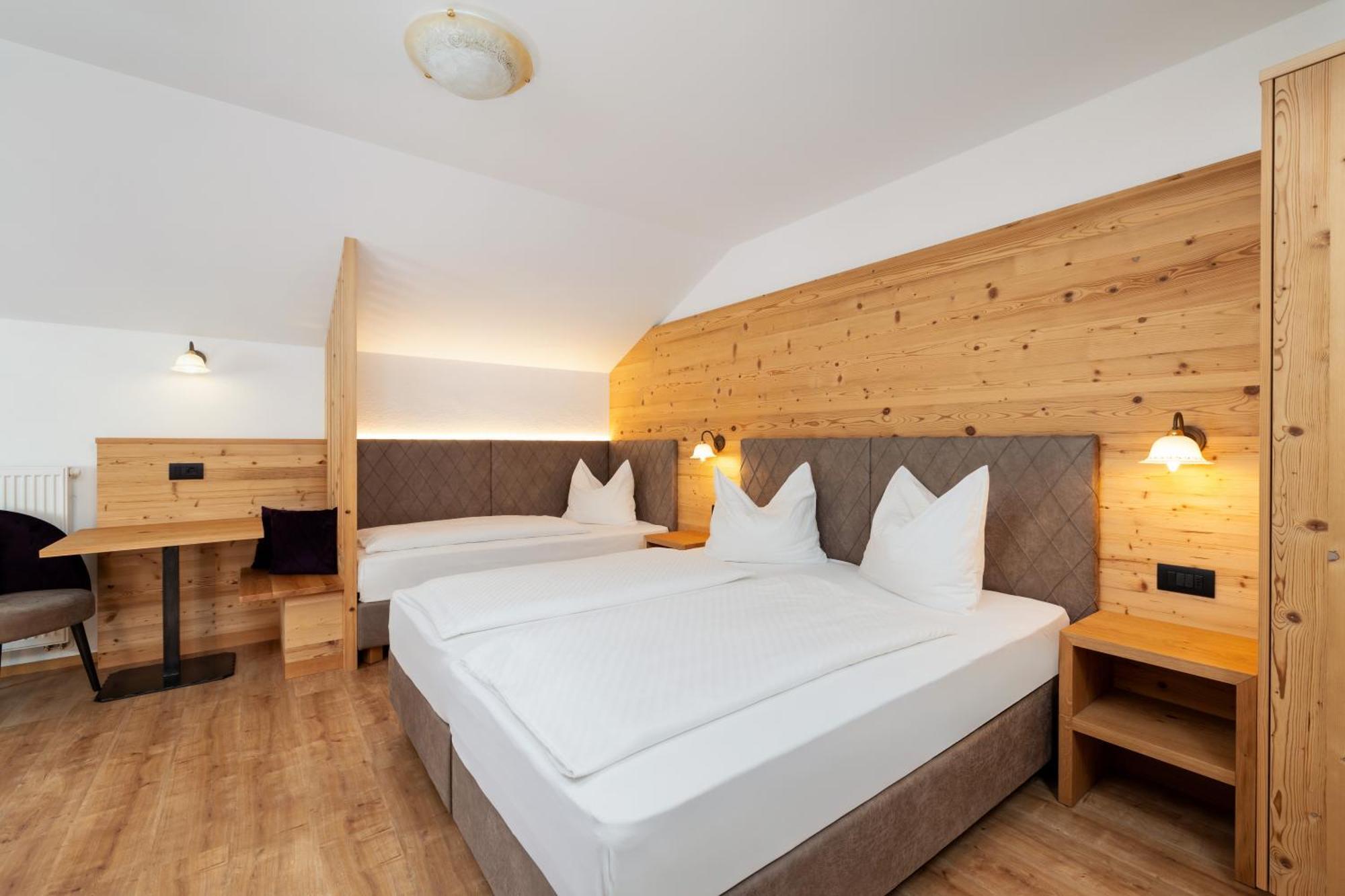 Hotel Alpenrose Dolomites La Valle