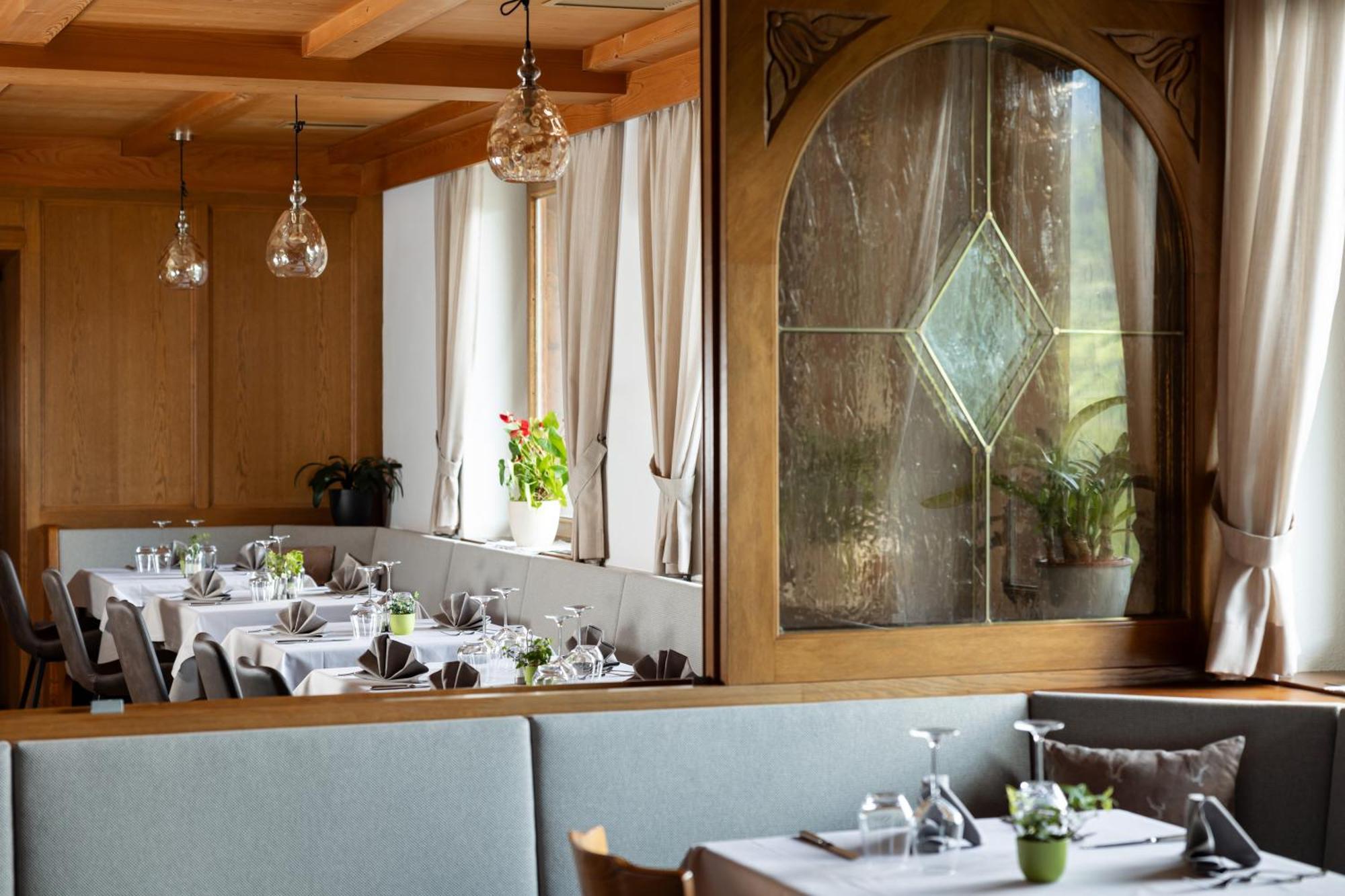 Alpenrose Dolomites 3*