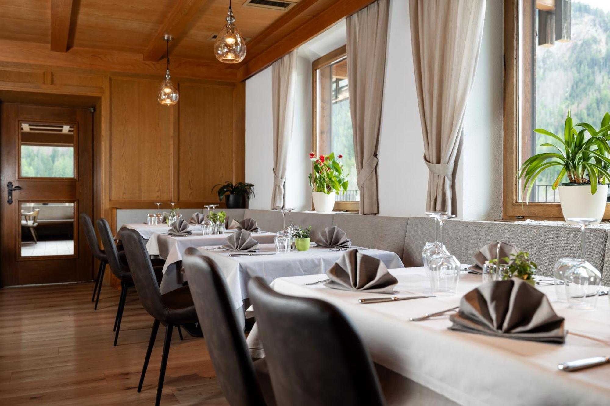 Alpenrose Hotel